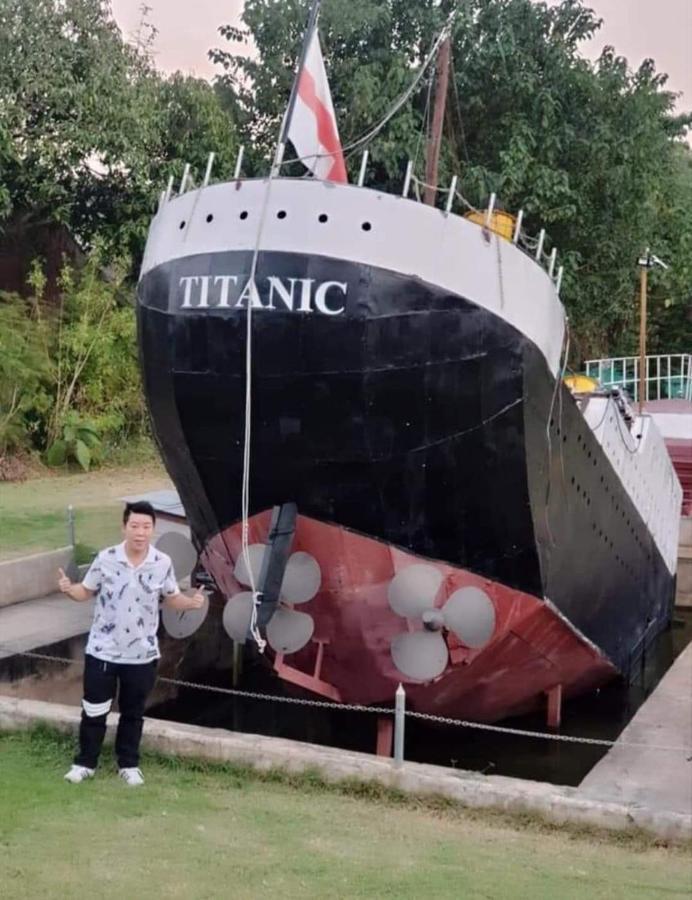 Bed and Breakfast Titanic Park à Ban Bo  Extérieur photo